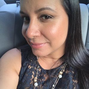 Meet your Posher, Yvette